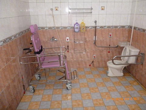 無障礙浴廁